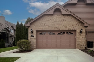 7515 W Mallory Way, Franklin, WI 53132