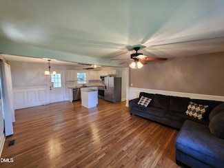 714 Carlisle St, Raleigh, NC 27610