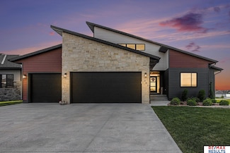 601 N 105th St, Lincoln, NE 68527