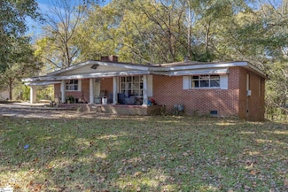 269 Watson St, Laurens, SC 29360