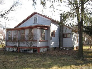 17 S Pearl St, Attica, NY 14011
