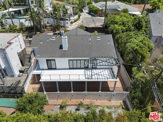 6002 Graciosa Dr, Los Angeles, CA 90068