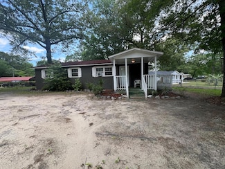 1900 River Birch Dr, Sumter, SC 29150