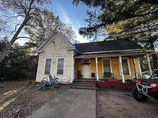 527 Orange St NE, Dawson, GA 39842