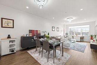 9 Independence Ave Unit 307, Braintree, MA 02184