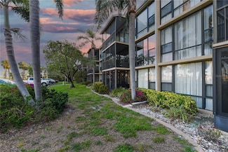 618 Bird Bay Dr S Unit 111, Venice, FL 34285