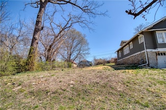 4937 Virginia St, Kansas City, MO 64110