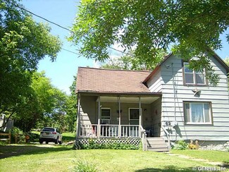 62 Clark St, Wellsville, NY 14895