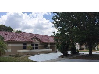 1005 NW 164th Ave, Pembroke Pines, FL 33028