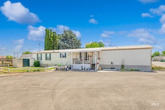 1401 N Midland Blvd Unit Trailer 9, Nampa, ID 83651