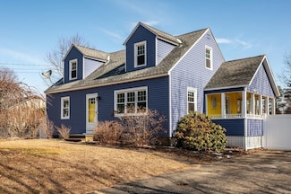18 Richardson Dr, Dover, NH 03820