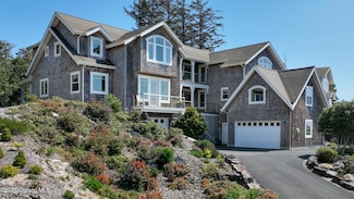 405 Fall Creek Dr, Oceanside, OR 97134