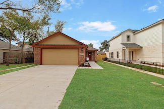 548 Rawls Cir, Irving, TX 75061