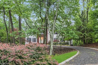 22 Timberline Dr, Bridgewater, NJ 08807