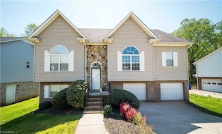 4990 Fiddlers Run Dr, Kernersville, NC 27284