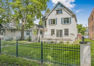 1903 Grand Ave, Saint Paul, MN 55105