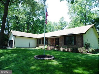 1120 Dillard St, Tappahannock, VA 22560