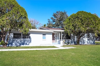 5763 Crestmont St, Clearwater, FL 33760