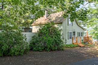 85 Jordan Shore Dr, Poland, ME 04274