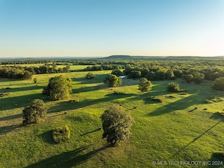 3 Dwight Mission Rd, Vian, OK 74962