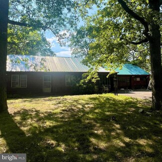 2675 Cherry Run Rd, Hedgesville, WV 25427