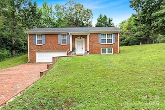 3890 Whitehaven Rd, Winston Salem, NC 27106