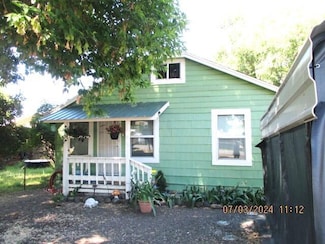 1850 Hope St, Klamath Falls, OR 97603