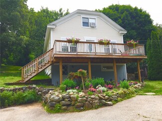 40 Monson St, Johnston, RI 02919