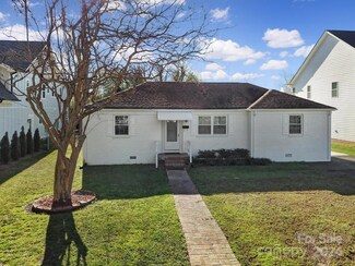 1344 Richland Dr, Charlotte, NC 28211