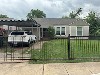 918 N Barnett Ave, Dallas, TX 75211
