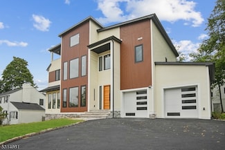 6 Deerfield Rd, Short Hills, NJ 07078