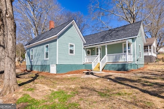 11 Pine St, Porterdale, GA 30014