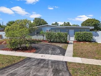 3911 SW 60th Ave, Davie, FL 33314