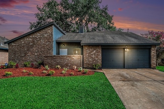 15826 Alta Mesa Dr, Houston, TX 77083