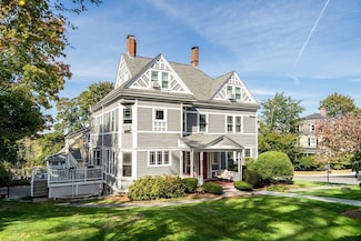 79 Chestnut St Unit 2, West Newton, MA 02465