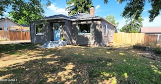 1105 S 31st Ave, Yakima, WA 98902