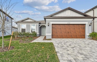 6765 Michael Favor Way, Zephyrhills, FL 33545