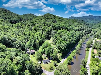 3065 Piney Hill Rd, Burnsville, NC 28714