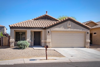 917 E Spring Water Canyon Dr, Sahuarita, AZ 85629