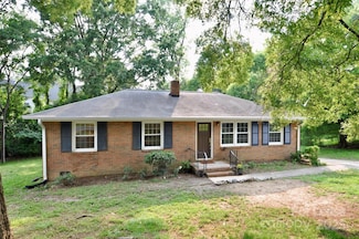 118 Kenmore Dr, Pineville, NC 28134