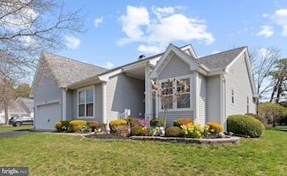 8 Misty Lake Ct, Barnegat, NJ 08005
