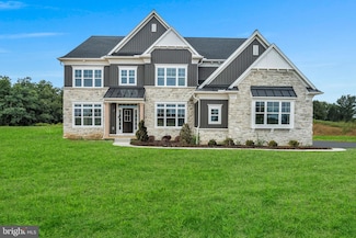 723 Brindle Farm Ln, Monroe Township, PA 17055