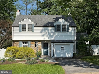 9709 W Bexhill Dr, Kensington, MD 20895