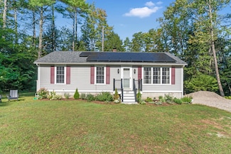 37 Silver Ln, Limerick, ME 04048