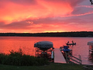 2316 Lake Shore Dr, Delavan, WI 53115
