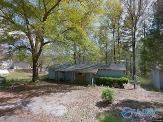 657 Raccoon Branch Rd, Jasper, AL 35504
