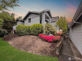 15150 140th Way SE Unit U201, Renton, WA 98058