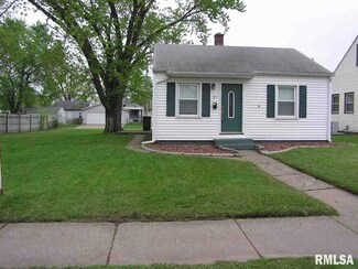 3111 Magnolia Ave, Davenport, IA 52802