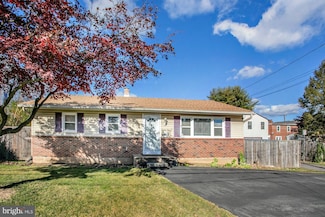 89 Centre Ave, Norristown, PA 19403