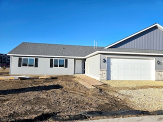 2015 Clark St, Saint Peter, MN 56082